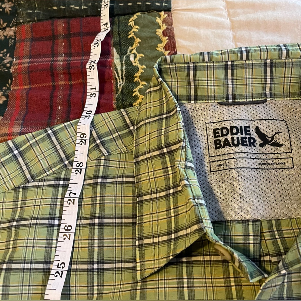 NWT Eddie Bauer UPF 30 Olive & Navy Plaid Short-Sleeve Shirt - Picture 4 of 6